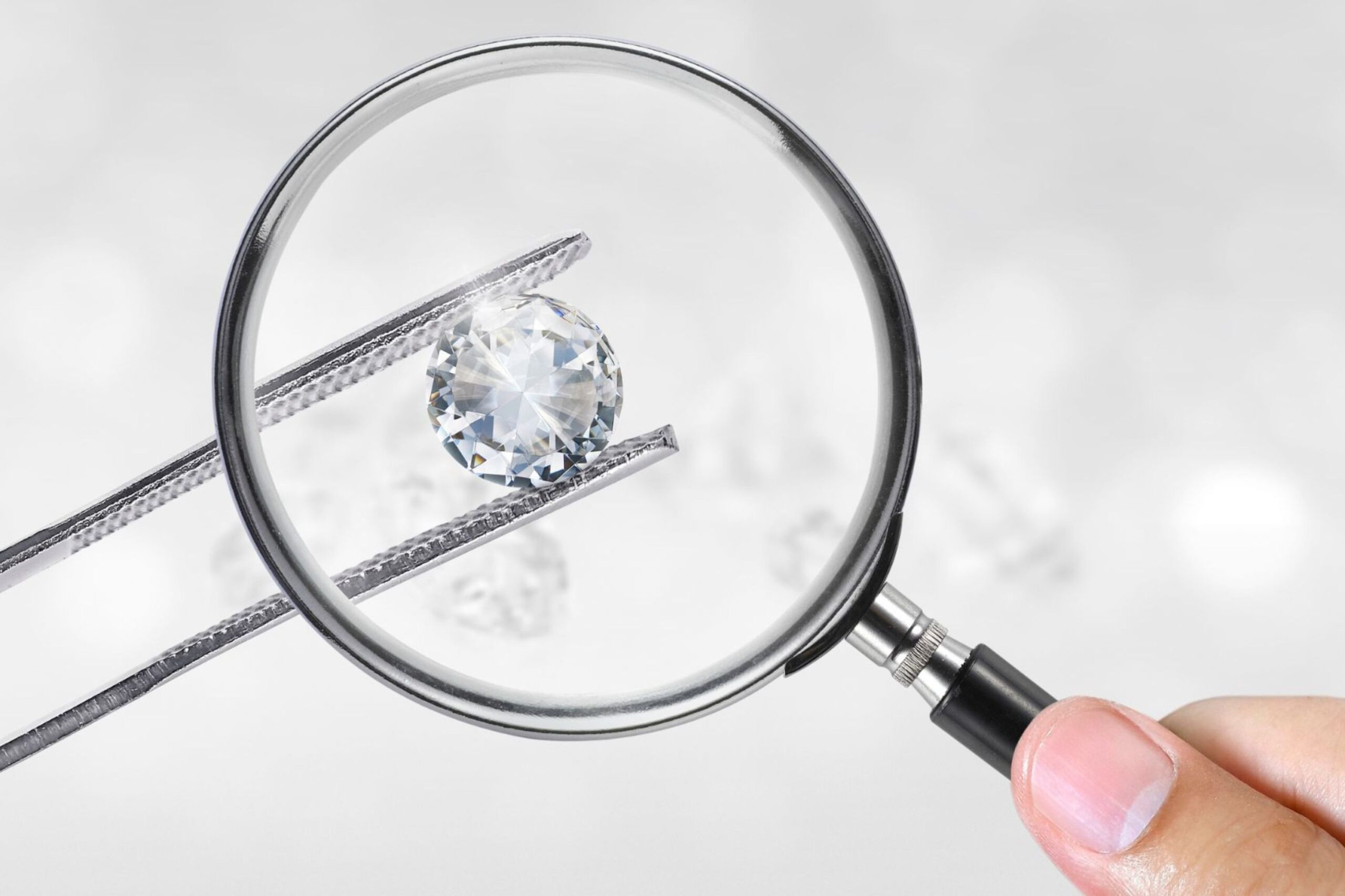 找到專屬您的完美鑽石，從鑽石淨度等級開始