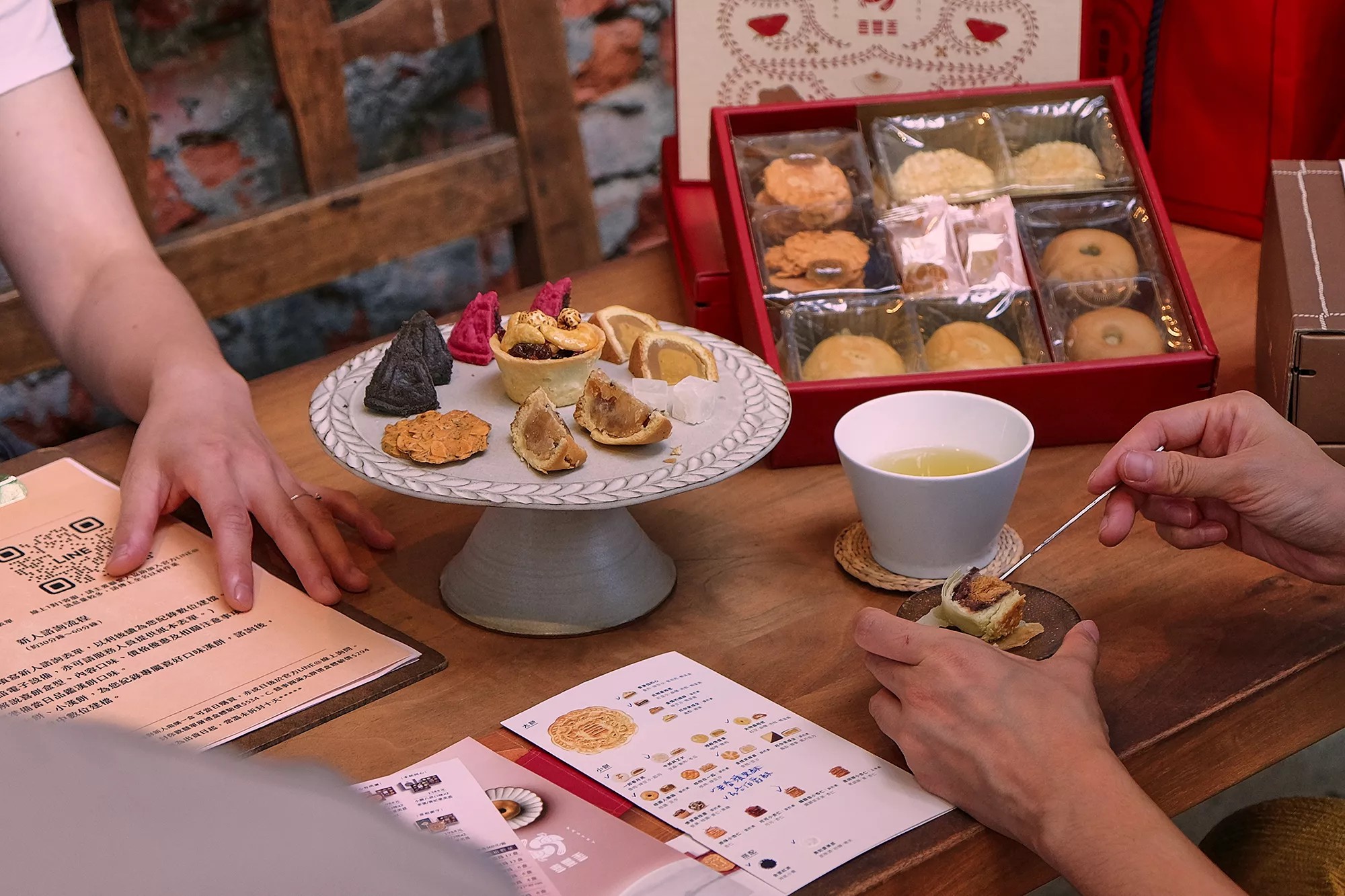 現代版提親伴手禮推薦2:傳統糕點禮盒