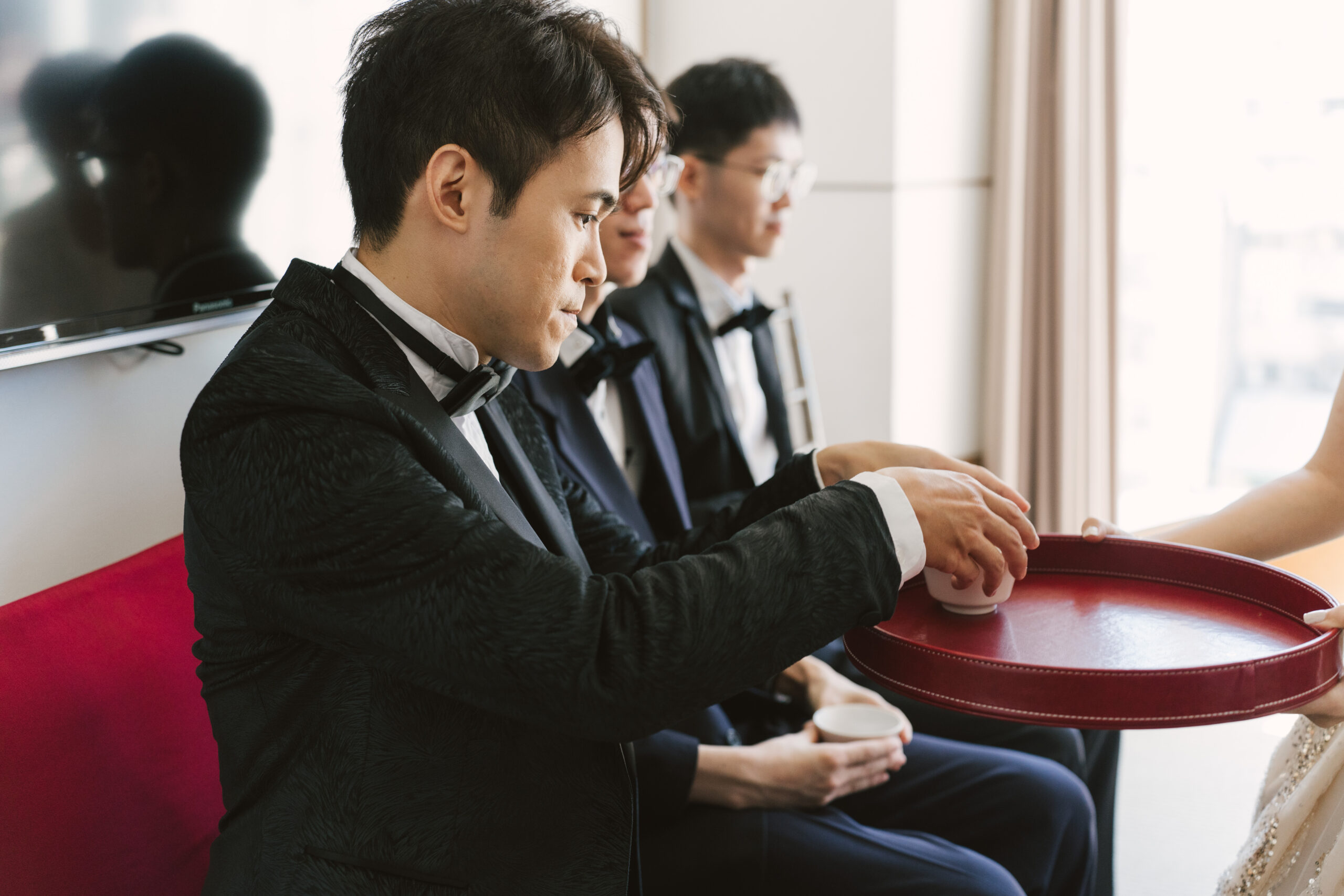 簡單訂婚儀式準備步驟3:準備訂婚必備物品與服裝