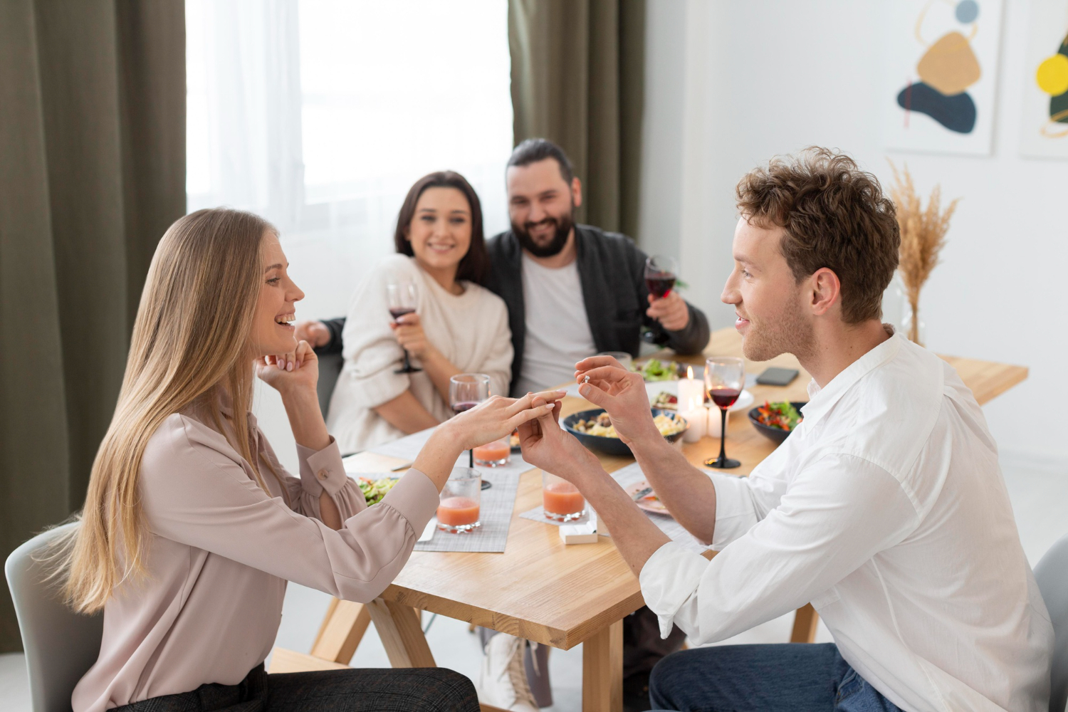 女生喜歡的求婚方式5：親友見證求婚
