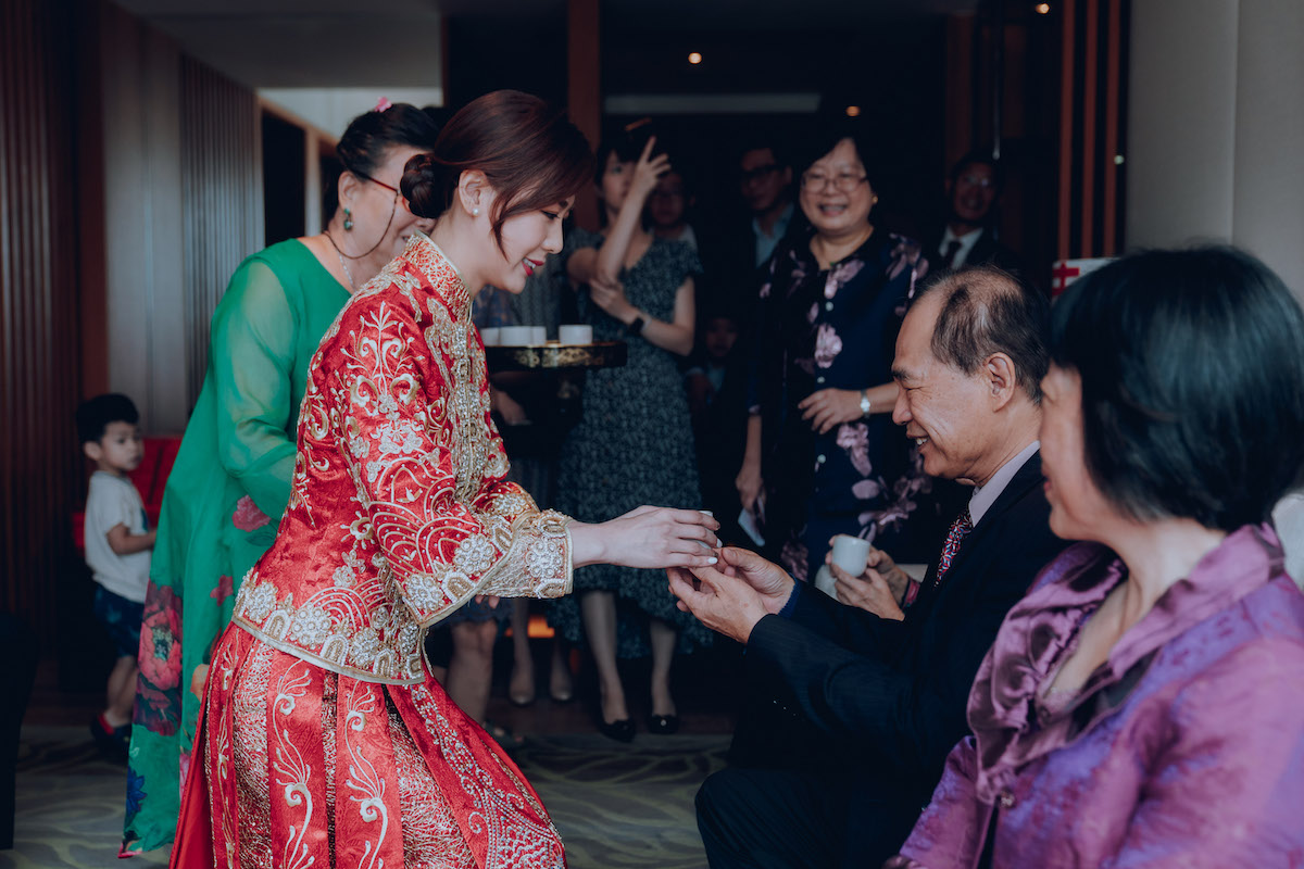 拜別父母流程3：接受父母祝福